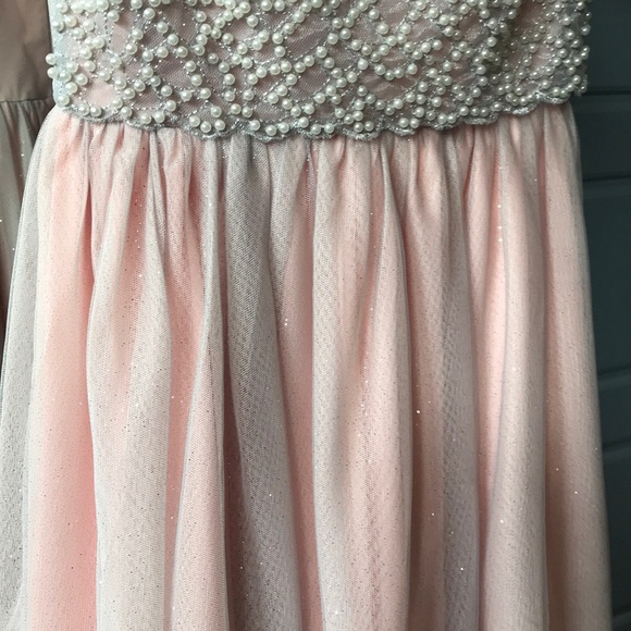 Homecoming dress soft pink, pearl detail BEAUTIFUL - Picture 3 of 7